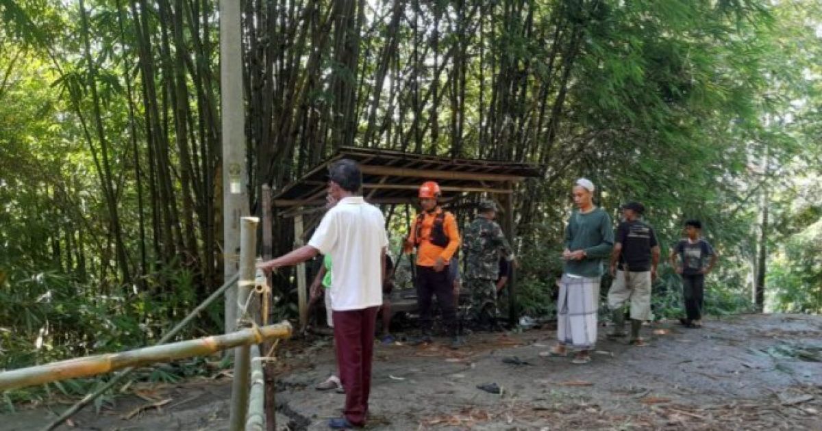 Pergeseran Tanah di Rumpin Bogor Putus Akses Jalan, BPBD Lakukan Penanganan