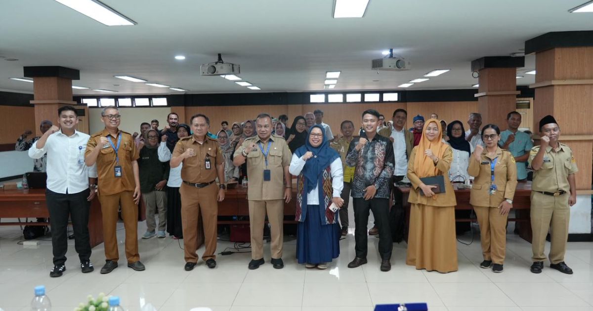 Pelatihan pemasaran digital berbasis teknologi bagi pengelola Koperasi Desa/Kelurahan Merah Putih.
