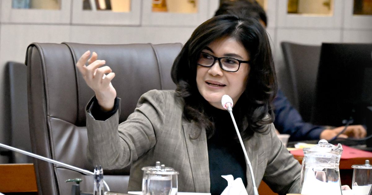 Ketua Komisi IX DPR RI, Felly Estelita Runtuwene