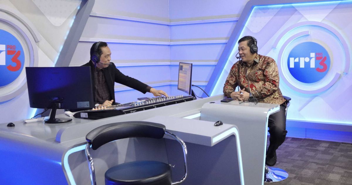 Ketua KY Abdul Chair Ramadhan dalam dialog interaktif RRI Pro3 (Foto: Dok Komisi Yudisial)