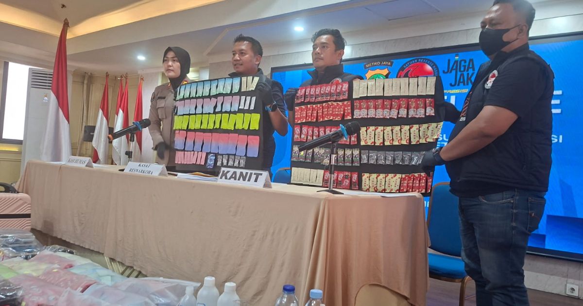 WNA Produsen Vape Narkotika Ditangkap di Jakarta Utara, Polisi Sita 842 Cartridge Senilai Rp2 Miliar