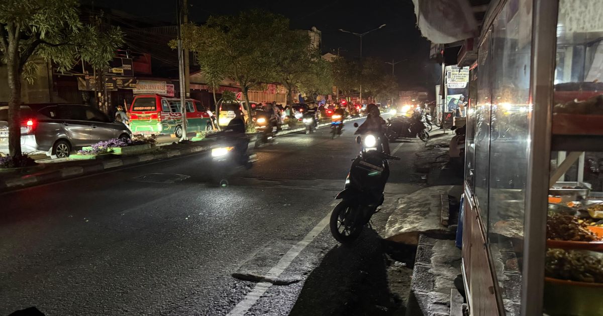 Blackout Sumatera Belum Pulih, Warga Resah hingga Dirut PLN Didesak Mundur