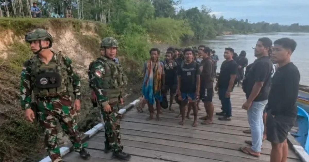 Koops TNI Habema Evakuasi 44 Pendulang Emas dari Pegunungan Bintang Papua