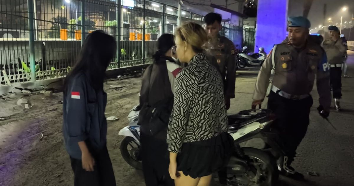 Patroli KRYD Polsek Pademangan Amankan Dua Wanita Pembawa Sabu Saat Razia Malam