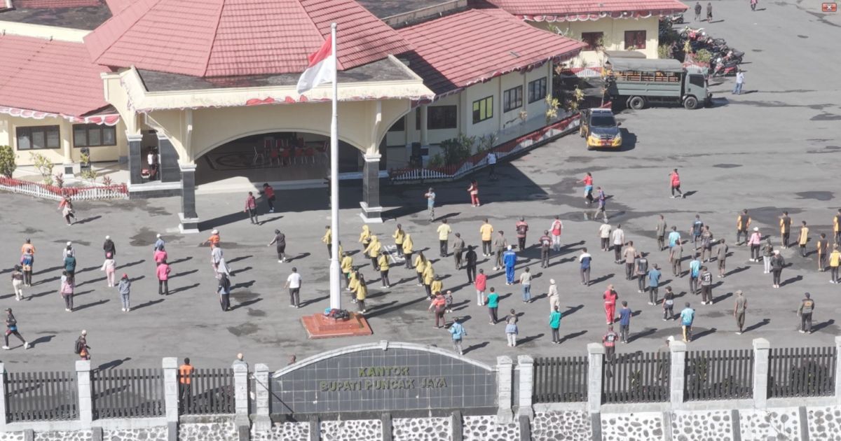 Kodim 1714 Puncak Jaya Satukan Semangat Kebersamaan Lewat Kegiatan Jumat Sehat