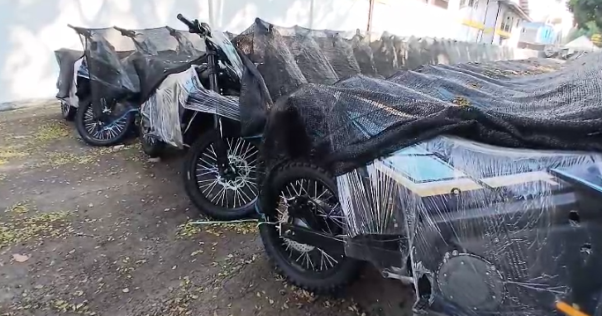 Ribuan Motor Listrik Program MBG Rp1 Triliun Terparkir di Sentul, Jadi Sorotan di Tengah Proses Hukum