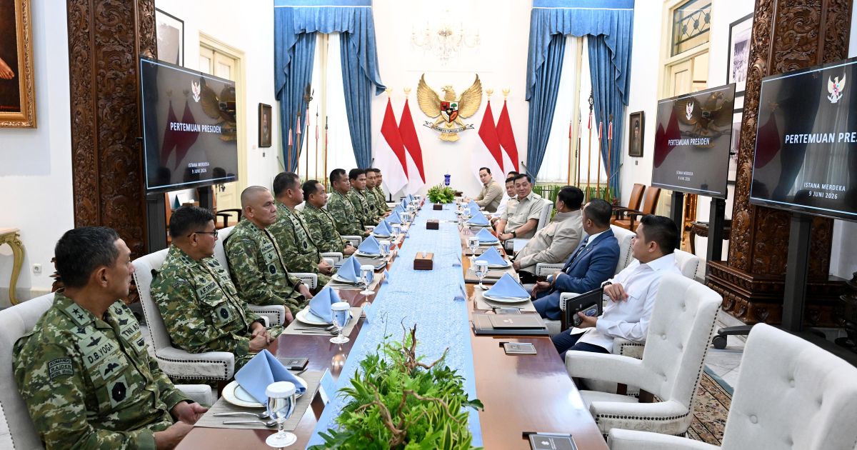 Panglima TNI Laporkan Perkembangan Program Strategis TNI kepada Presiden Prabowo Subianto.