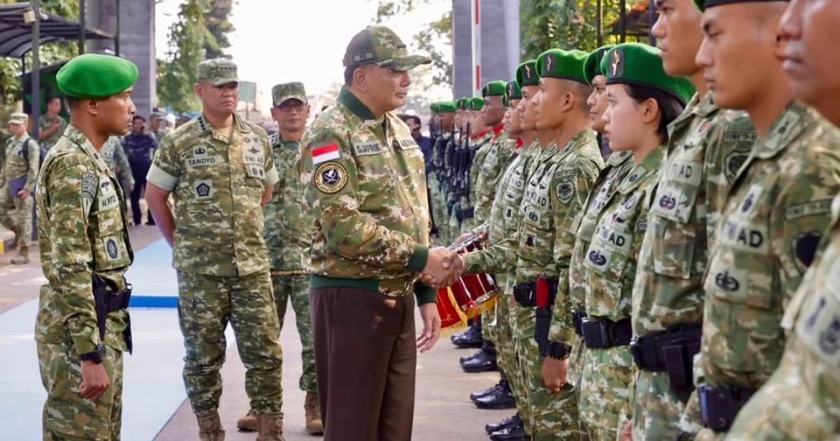 Menhan dan Waka Panglima TNI Tinjau Pabrik Mobil Nasional hingga Yonif TP di Jawa Barat, Dorong Industri Strategis dan Ketahanan Negara