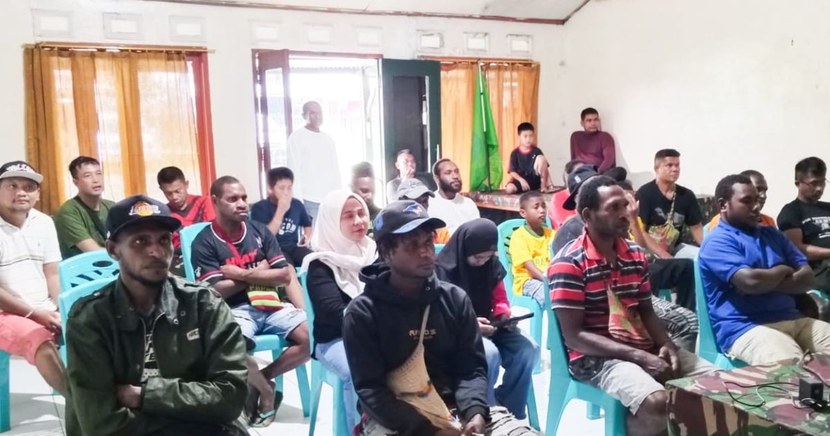 Koramil 1710-02/Timika Gelar Nobar Piala Dunia 2026, Pererat Kebersamaan TNI dan Masyarakat