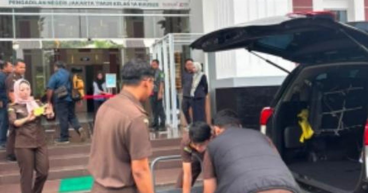 Roy Suryo dan Tifa Resmi Disidangkan, Perkara Dilimpahkan ke PN Jakarta Timur