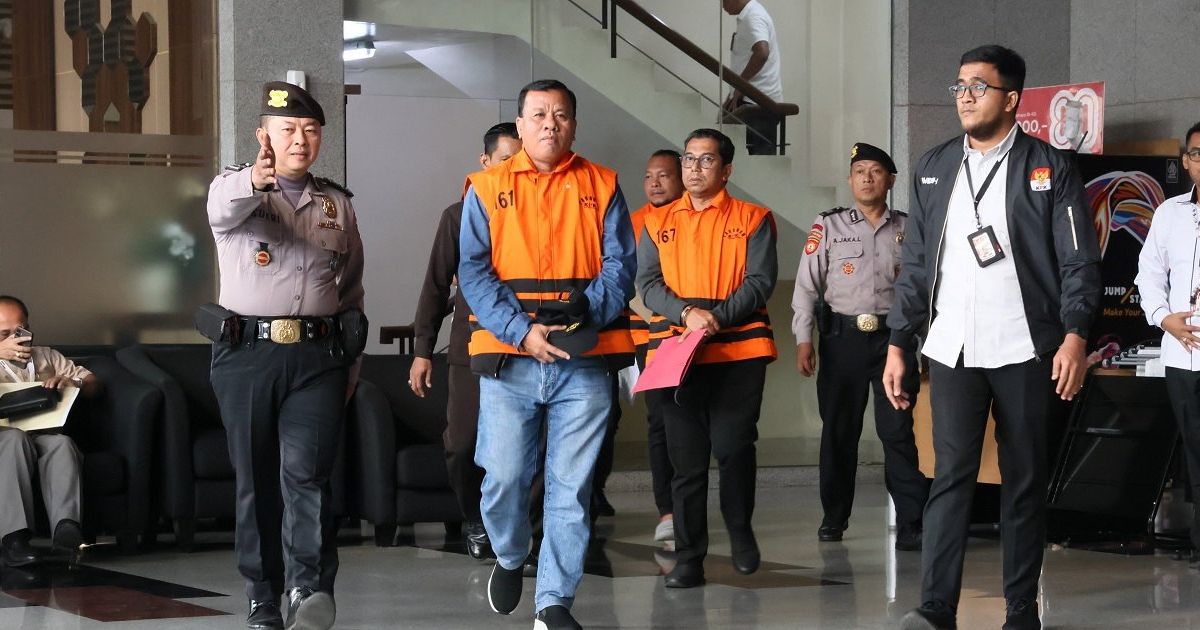 KPK Tetapkan Bupati Kuansing, Sekda, dan Direktur Swasta sebagai Tersangka Dugaan Suap Jabatan