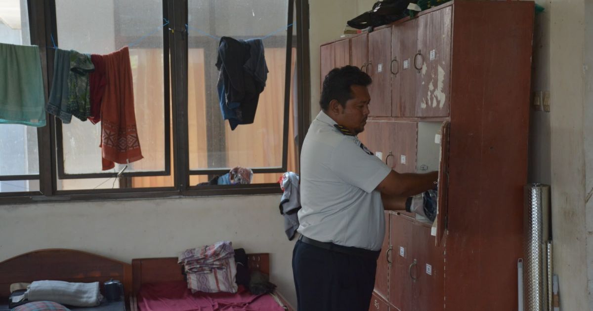 Lapas Terbuka Kendal Gelar Penggeledahan Rutin Barak Hunian, Perkuat Keamanan dan Ketertiban