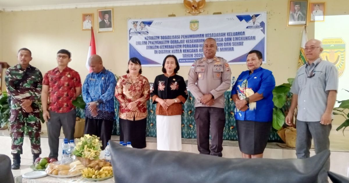 Babinsa Kuala Kencana Dorong Warga Mimika Terapkan PHBS