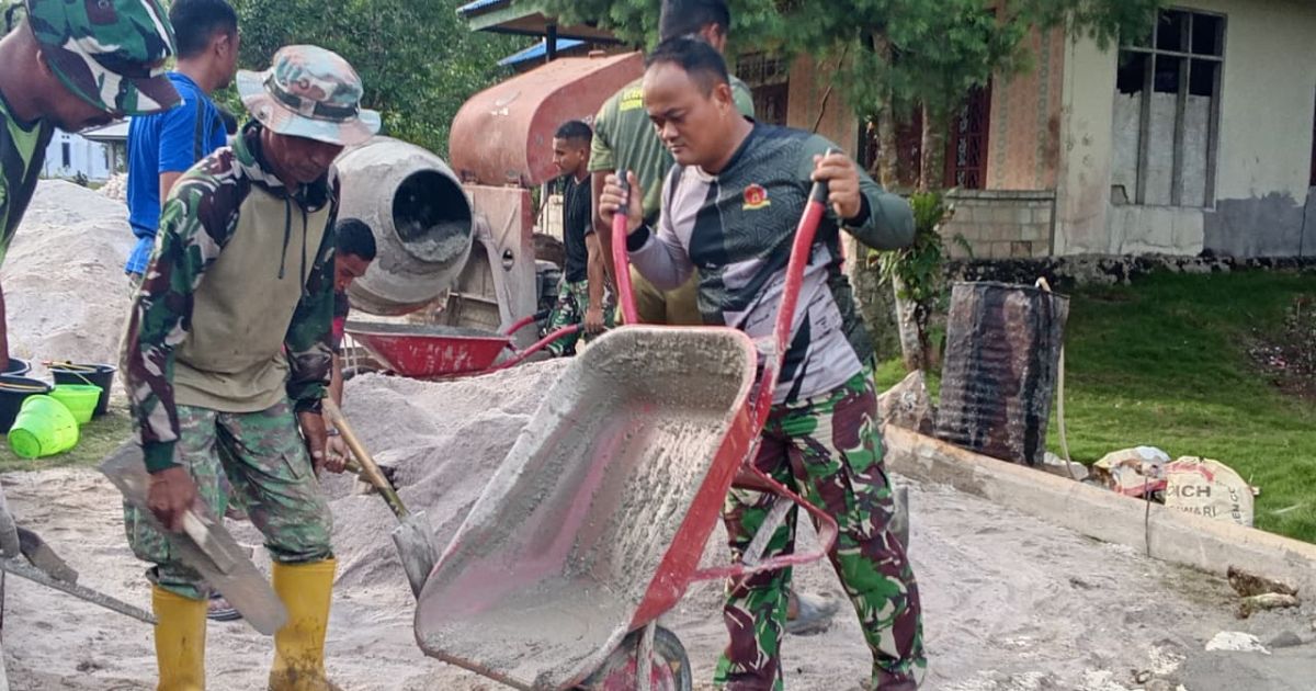 TNI dan Warga Kompak Bangun Jalan Lewat TMMD Ke-129 di Sorong Selatan