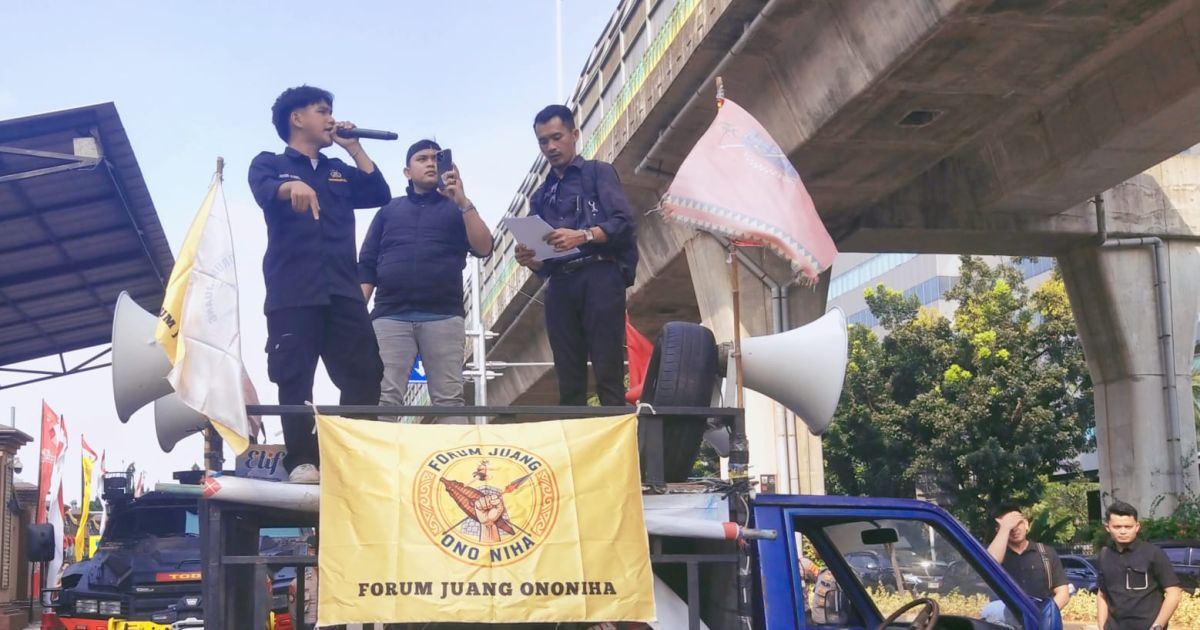 Dari Nias ke Jakarta: Perjuangan Keluarga Agnis Mencari Keadilan di Depan Mabes Polri.