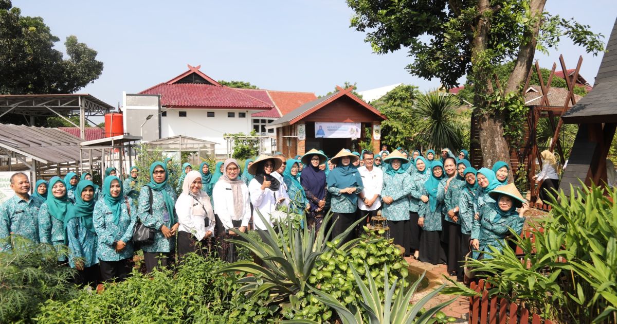 TP PKK dan DKP Kabupaten Bogor Perkuat Ketahanan Pangan Keluarga Lewat Gerakan B2SA