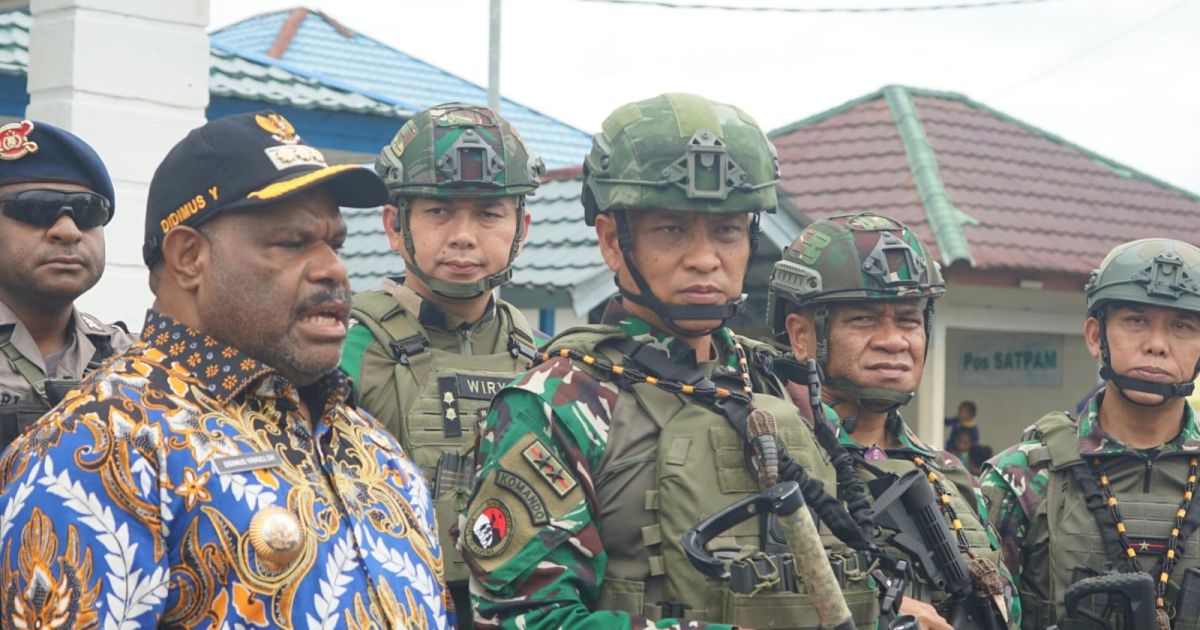 Ancaman OPM dan Medan Ekstrem, Koops TNI Habema Berhasil Evakuasi Dua Korban Aksi Kekerasan di Yahukimo