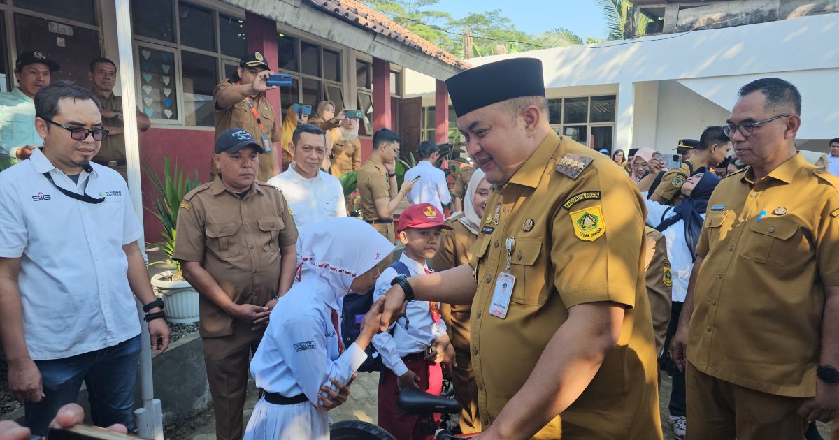 Program Kami Mendengar, Bupati Rudy Susmanto Serap Aspirasi Warga dan Percepat Solusi di SDN 05 Lulut