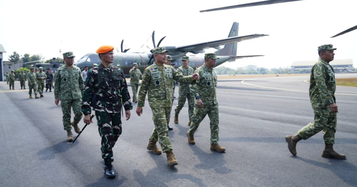 Waasops Panglima TNI Pimpin Apel Gelar Satgas Karhutla 2026 di Lanud Halim